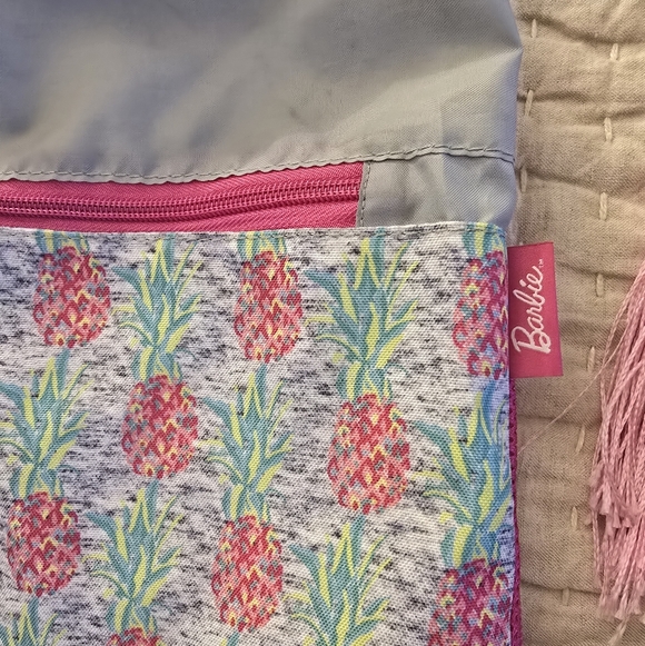 Barbie set Drawstring Bag - Picture 5 of 8